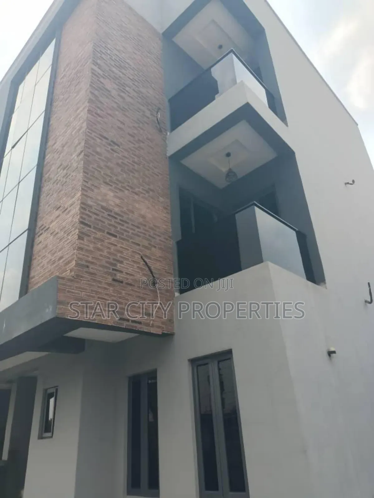 4bdrm Duplex in Opebi Ikeja Lagos for rent