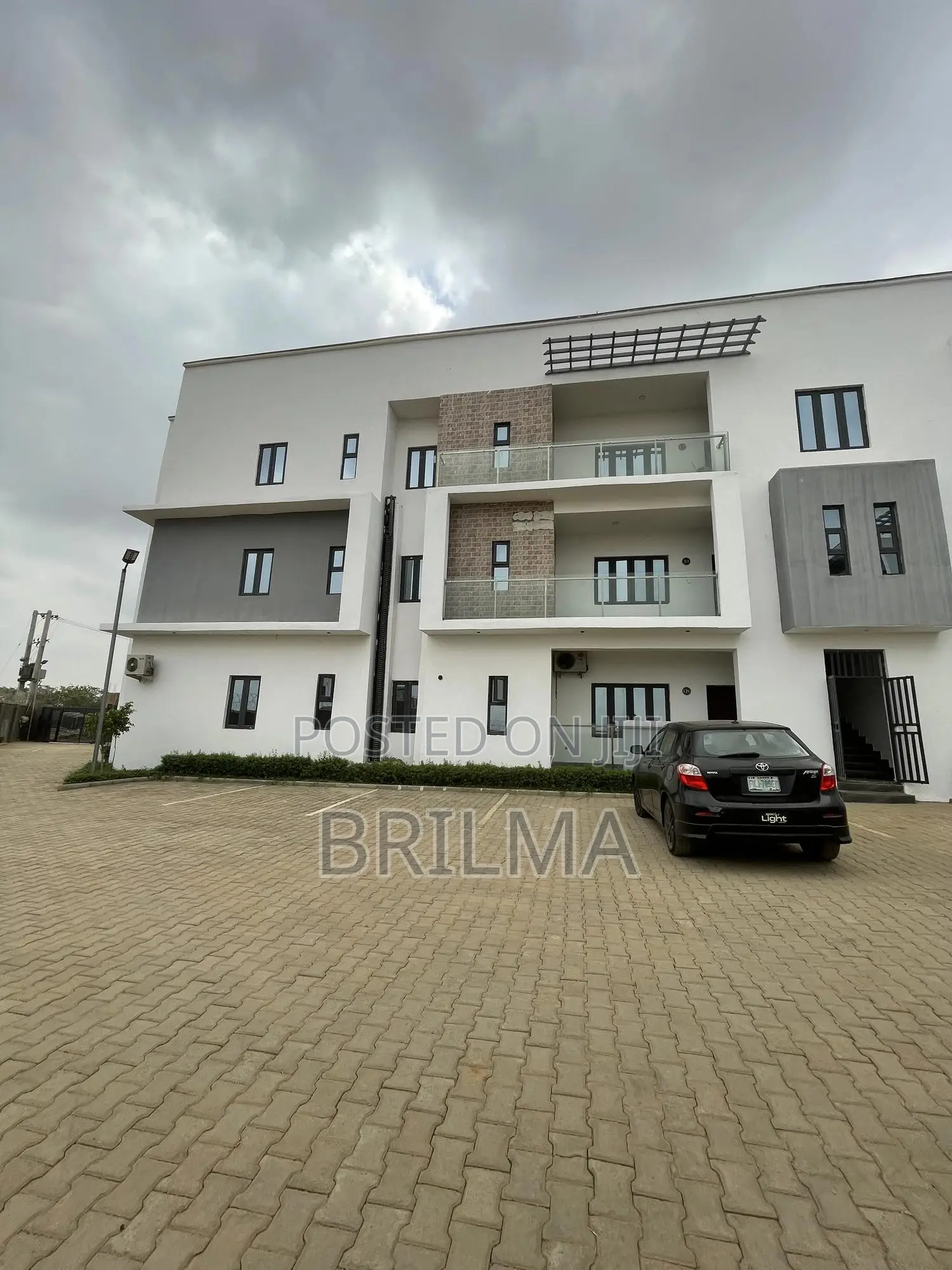 3bdrm Block of Flats in Wuye for sale