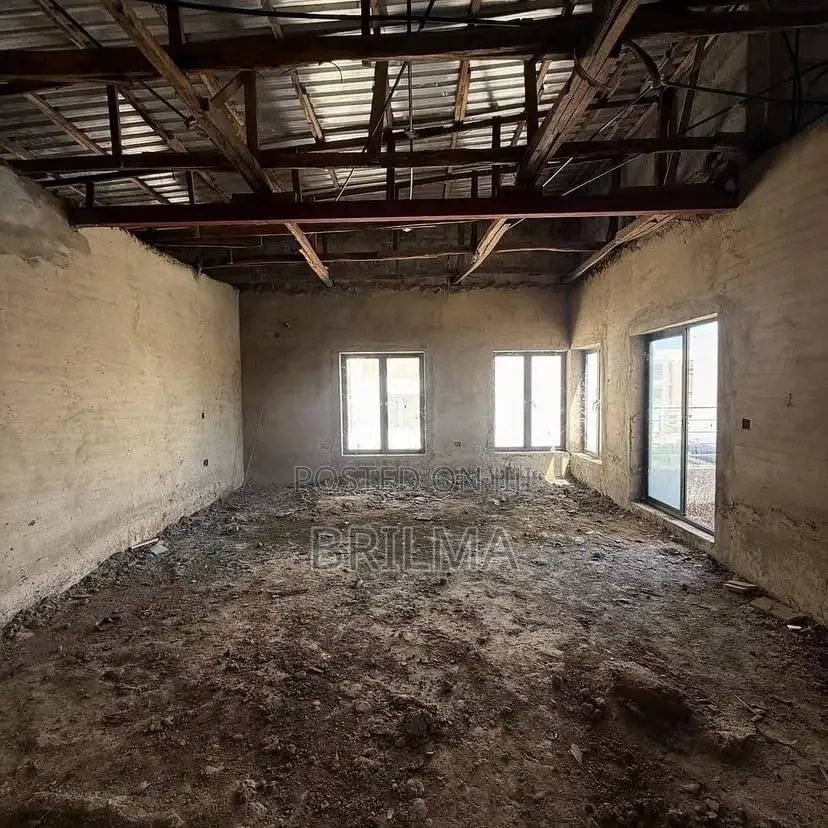 6bedrooms Fully Detached In Apo