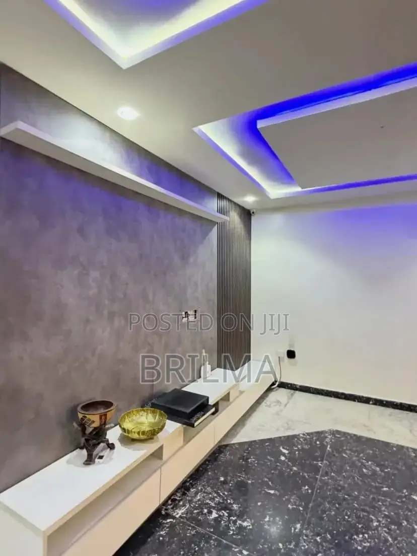 5bdrm Duplex in Mabushi for sale
