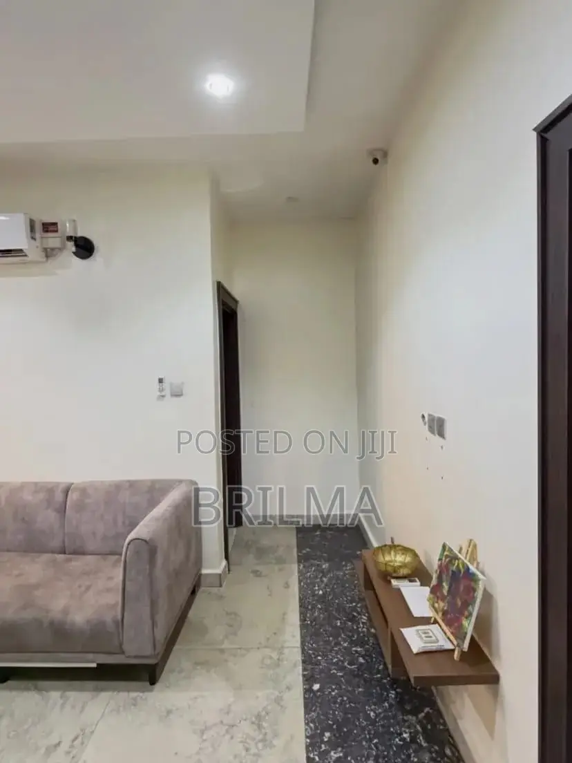 5bdrm Duplex in Mabushi for sale