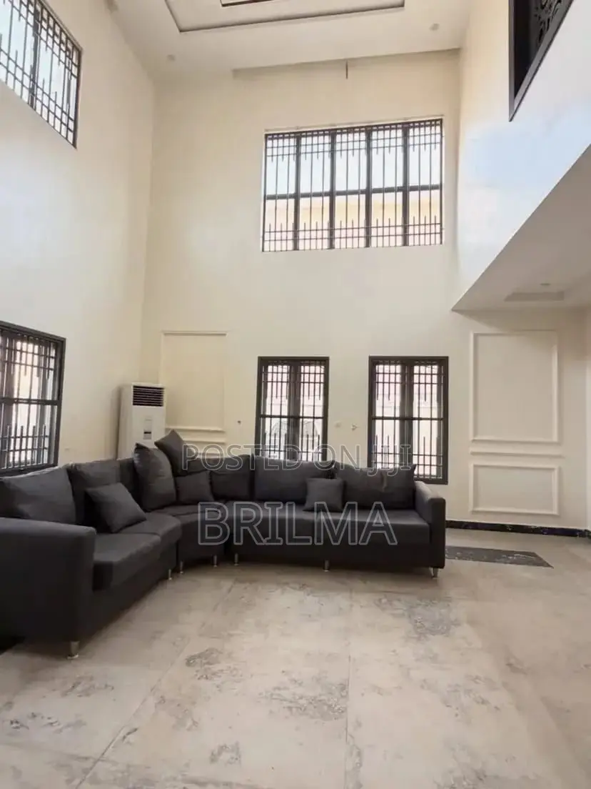 5bdrm Duplex in Mabushi for sale