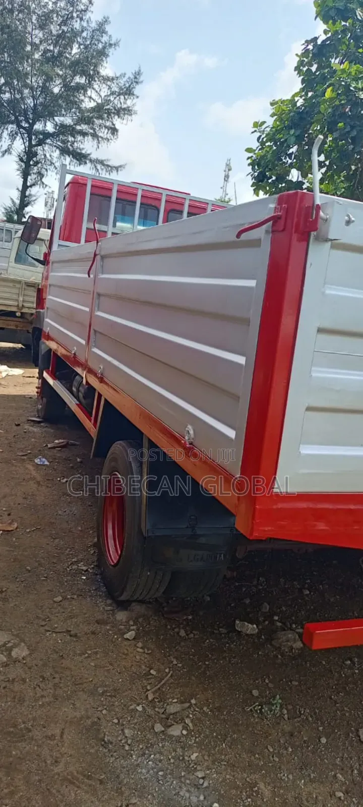 814 Pickup Truck With 4 Cylinders (Tokunbo)