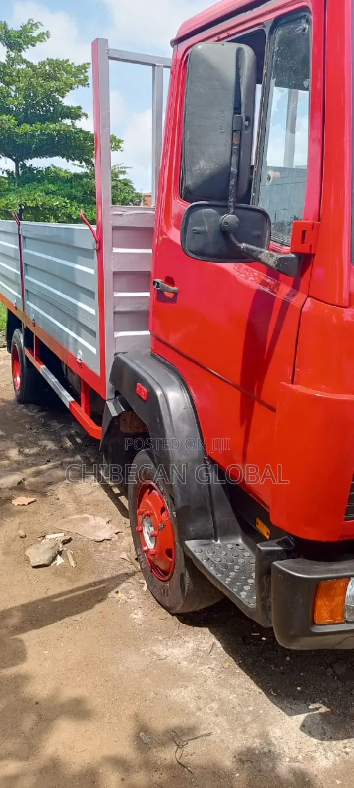 814 Pickup Truck With 4 Cylinders (Tokunbo)