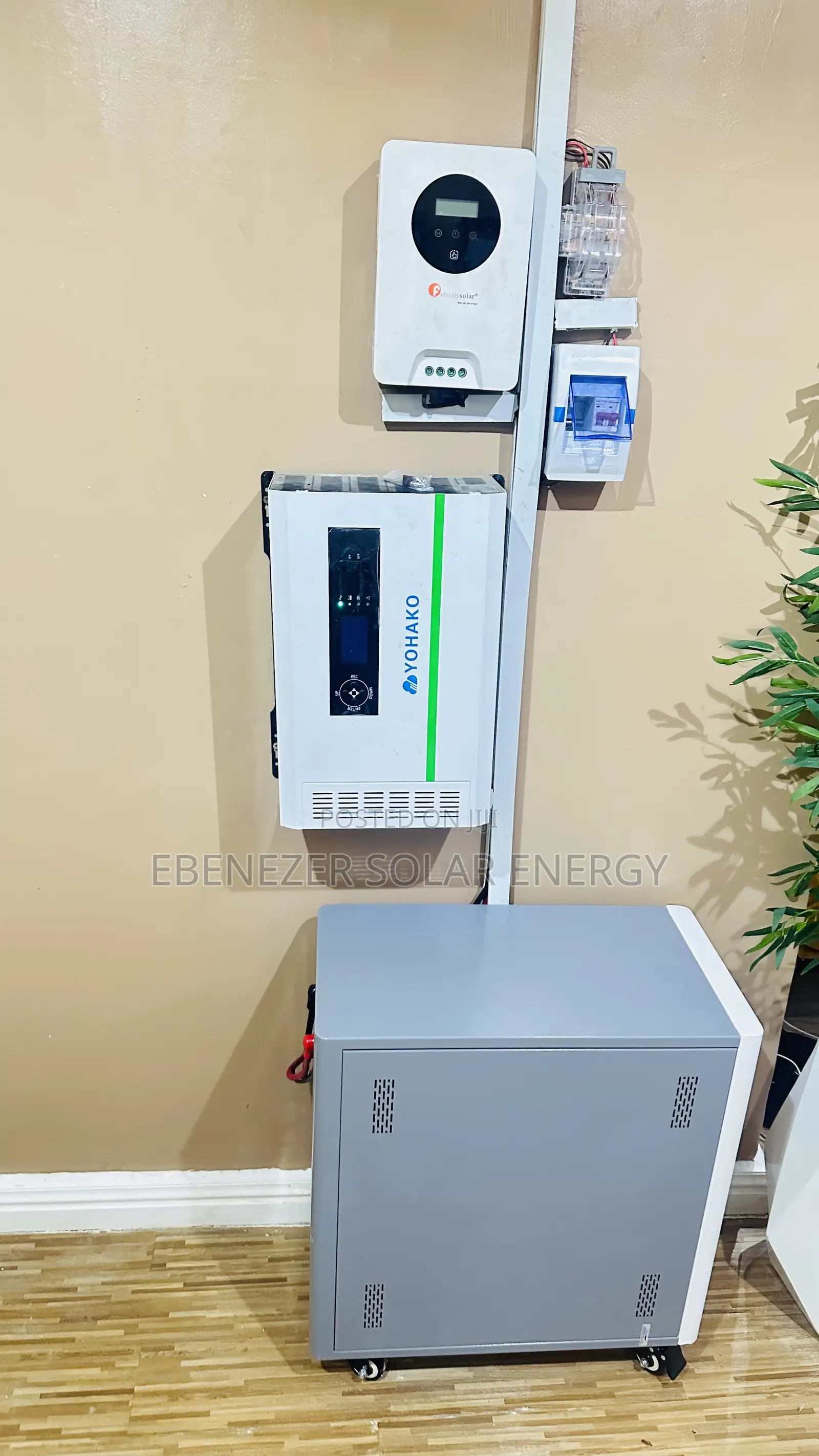 15kwh Cworth Battery/ 7.5kva Inverter/12pics 550w Panels/Full Package