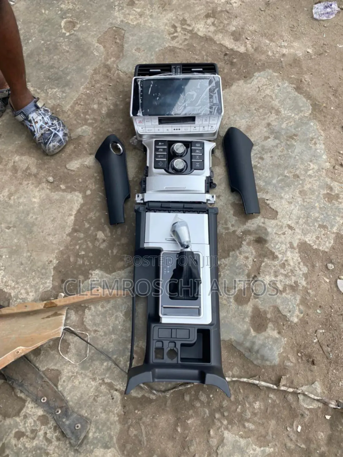 High Quality Certified Complete New Interior Android Kits Prado 2022
