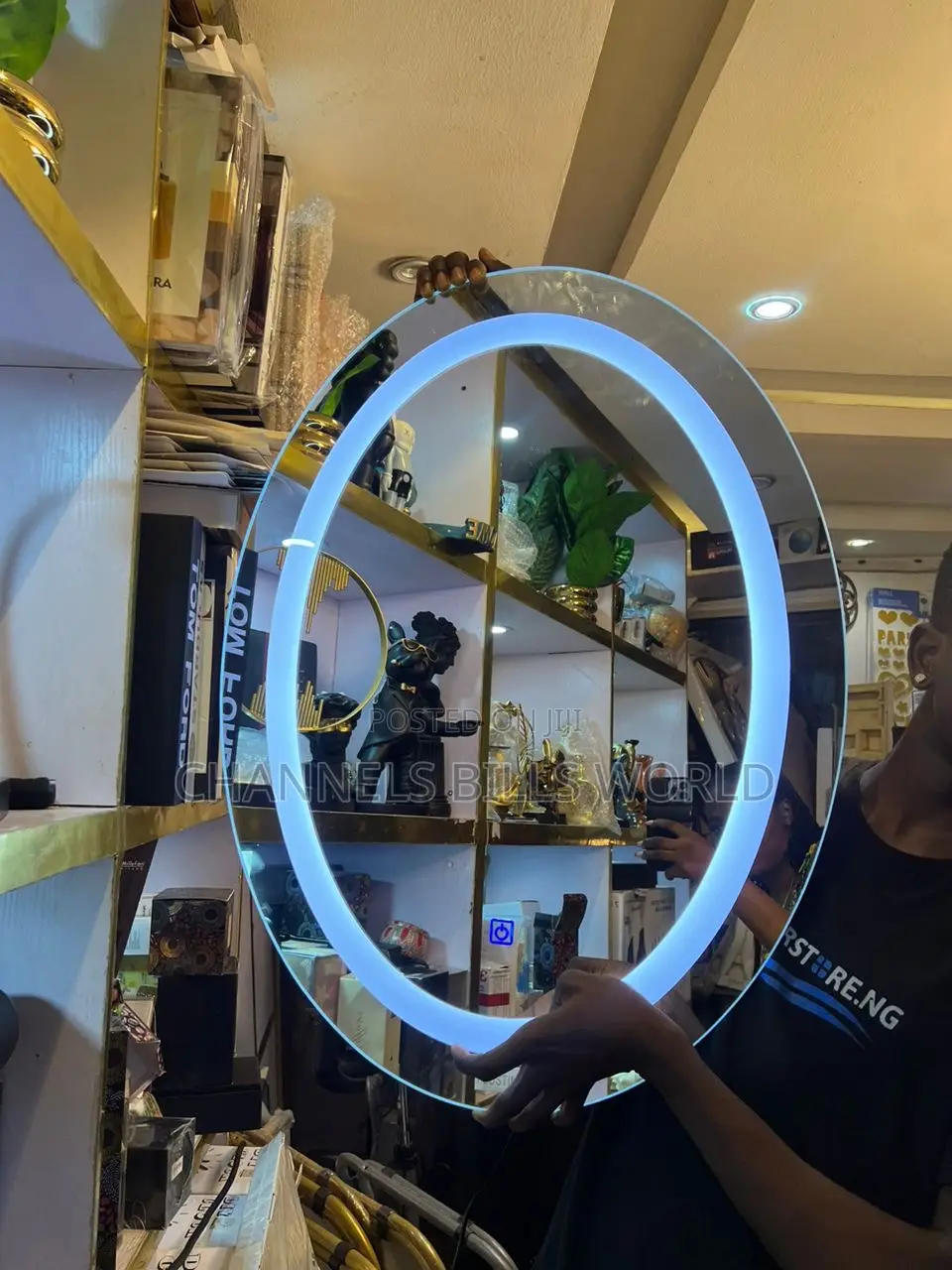 Round Mirror With Led Light
