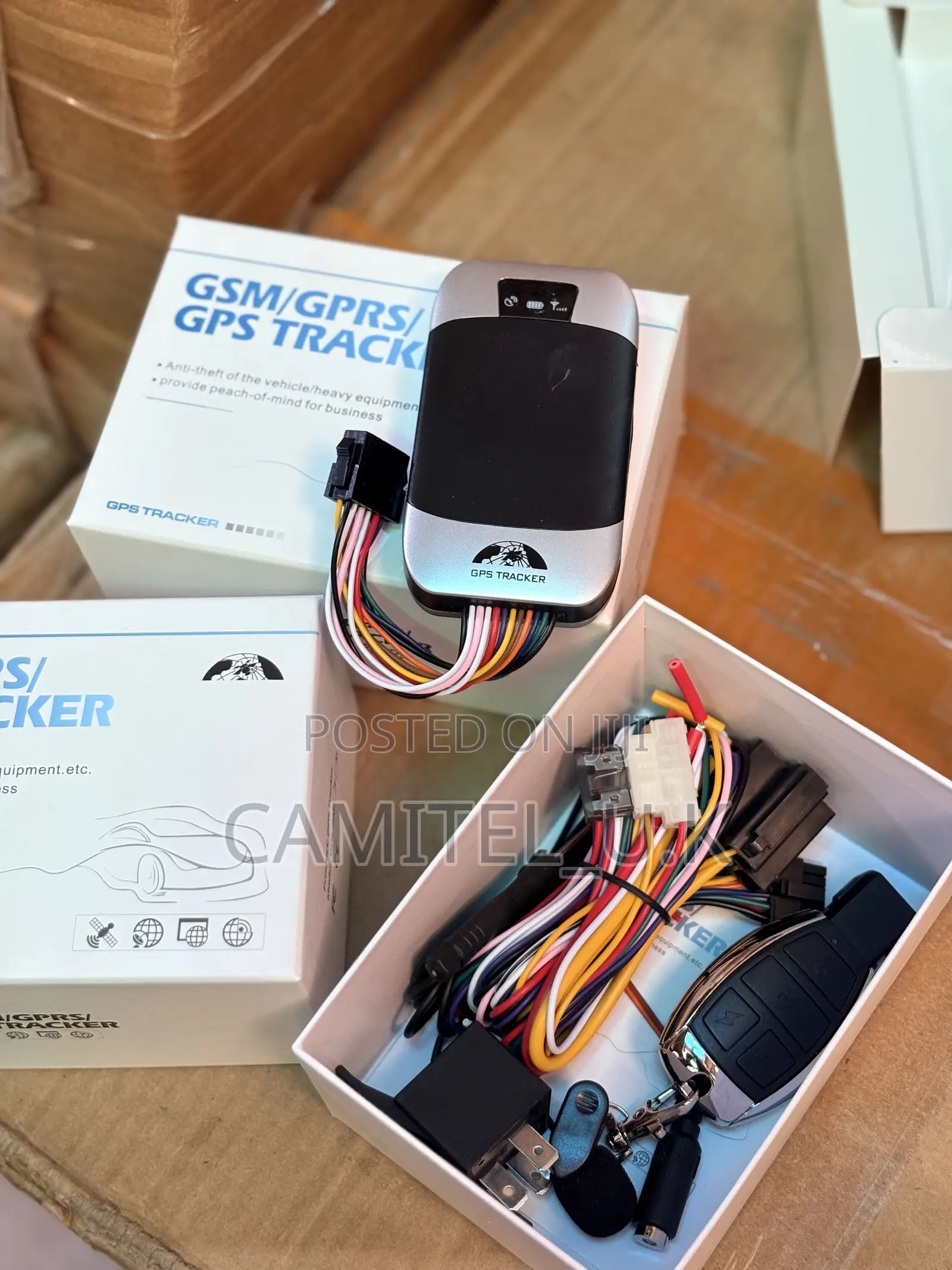 GSM/GPRS/GPS Car Tracker (Anti-Theft Tracking Device)