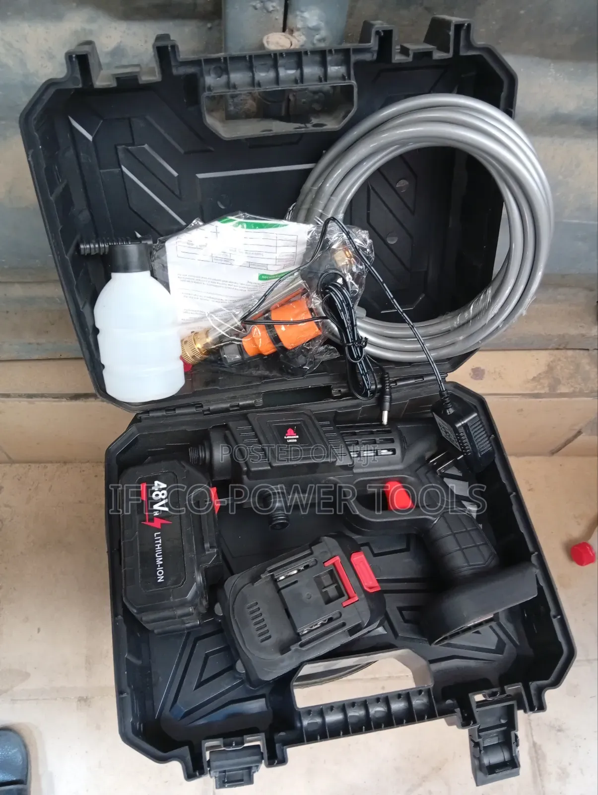 Cordless, Portable 48v Lithium-Ion High-Pressure Washer Kit.