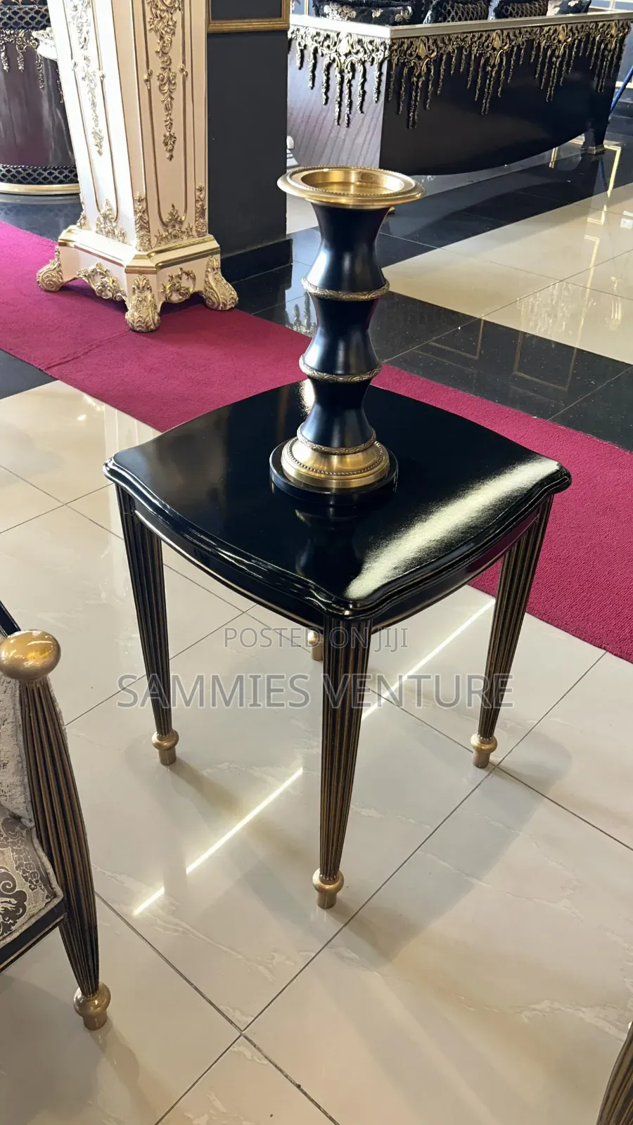 Royale Sofa Set