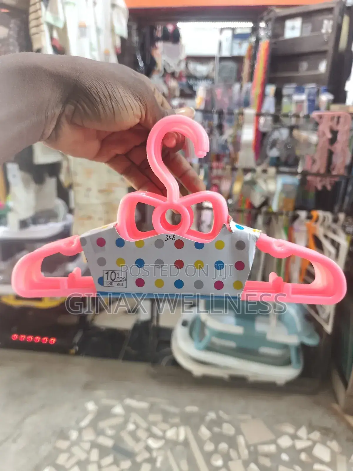 Bow-knot Plastic Hanger For Babies And Kids Clothes (10 Hangers)