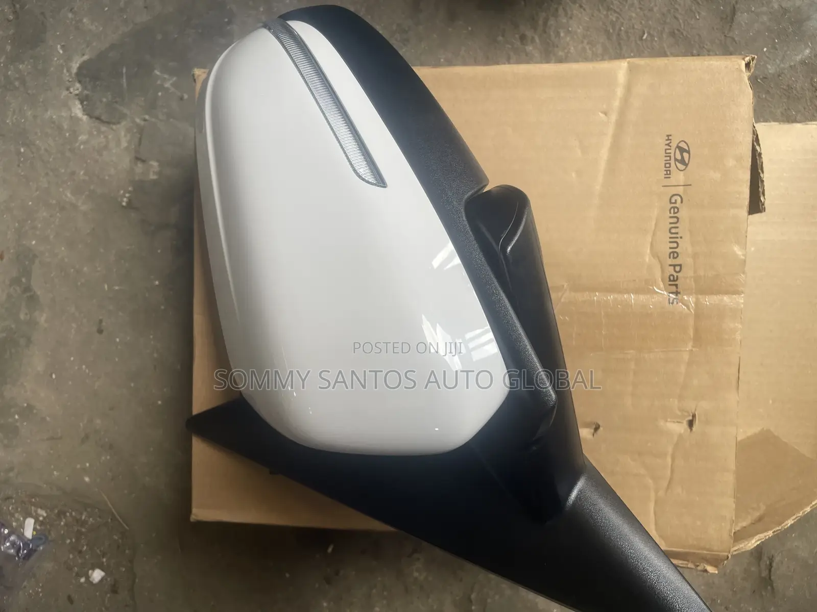 Original Side Mirror Hyundai Creta 2024 (With Pointer)