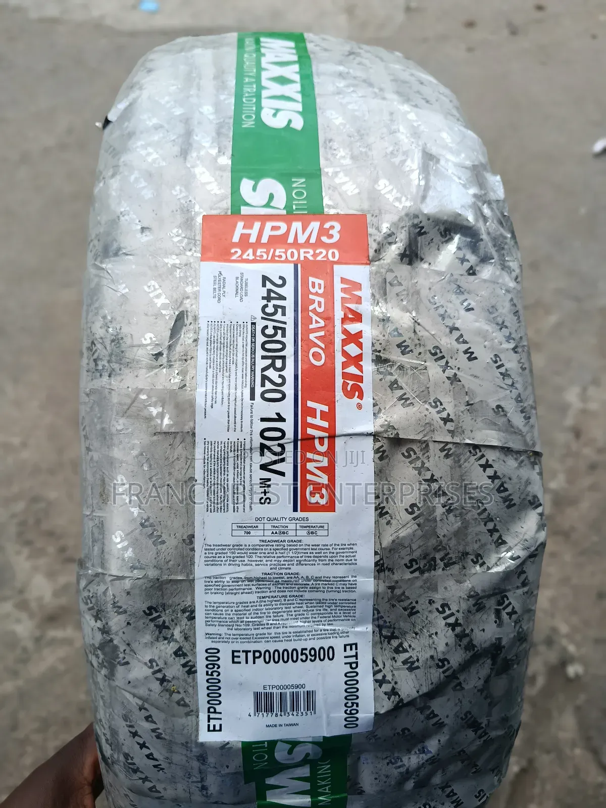245/50r20 Maxxis Tire