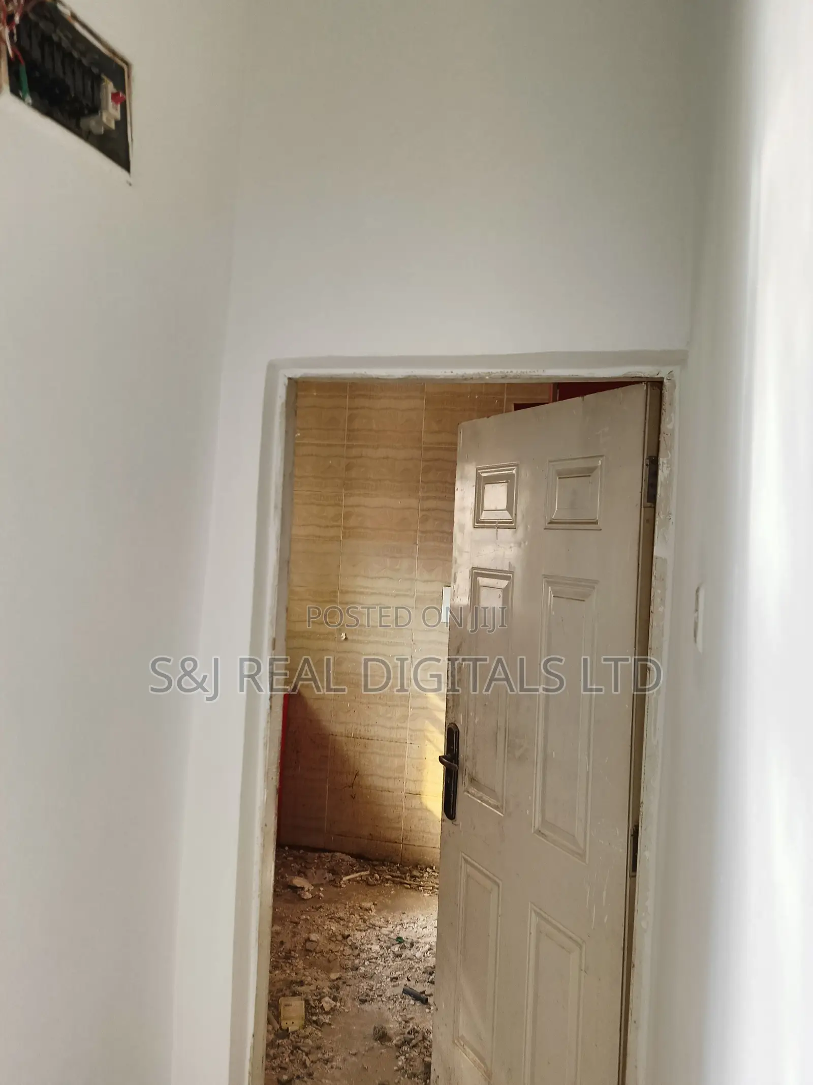 4bdrm Duplex in Kiami for sale