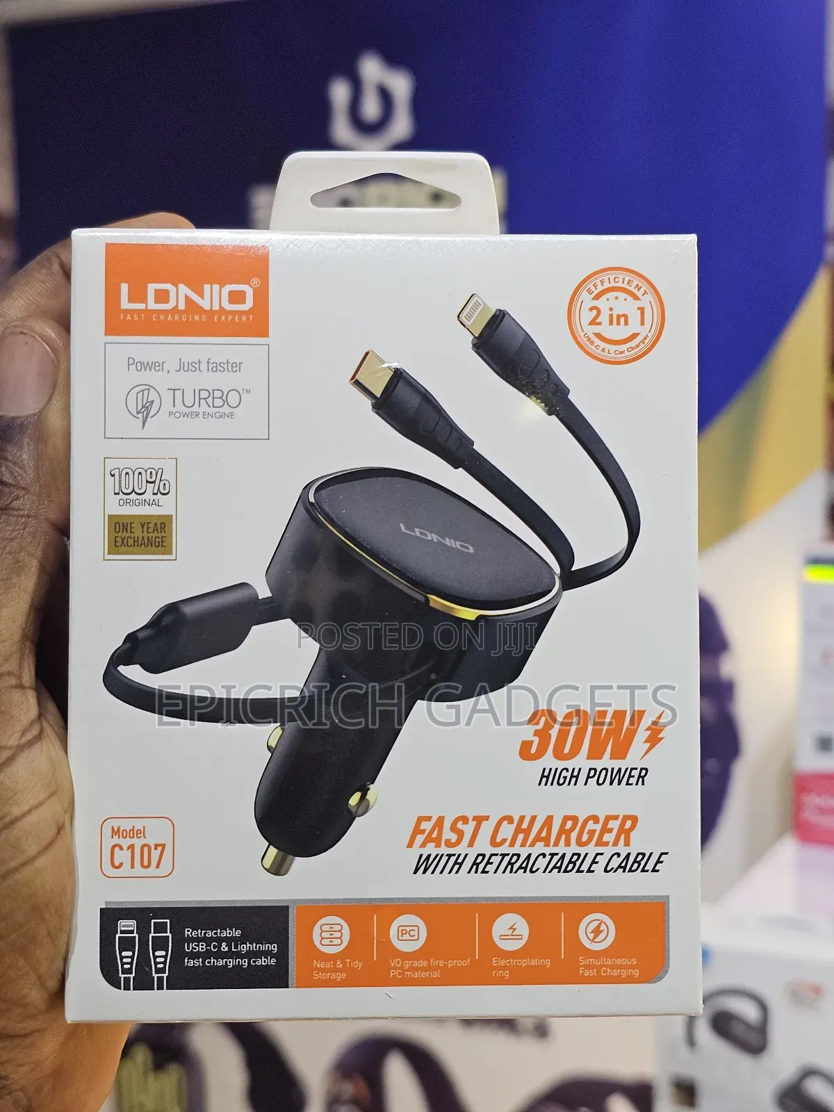 Ldnio Fast Car Charger With Retractable Cable - iPhone Android