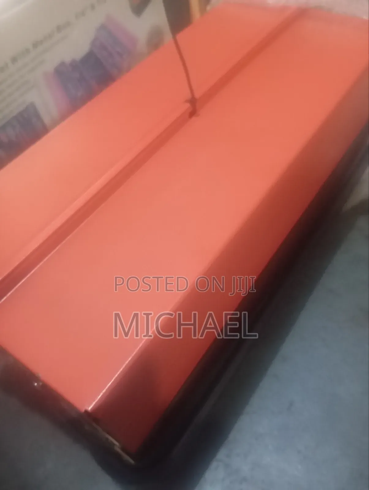 85 Pcs Tool Set With Metal Box