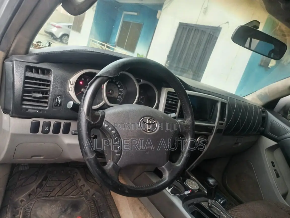 Toyota 4-Runner 4.7 2003 Silver