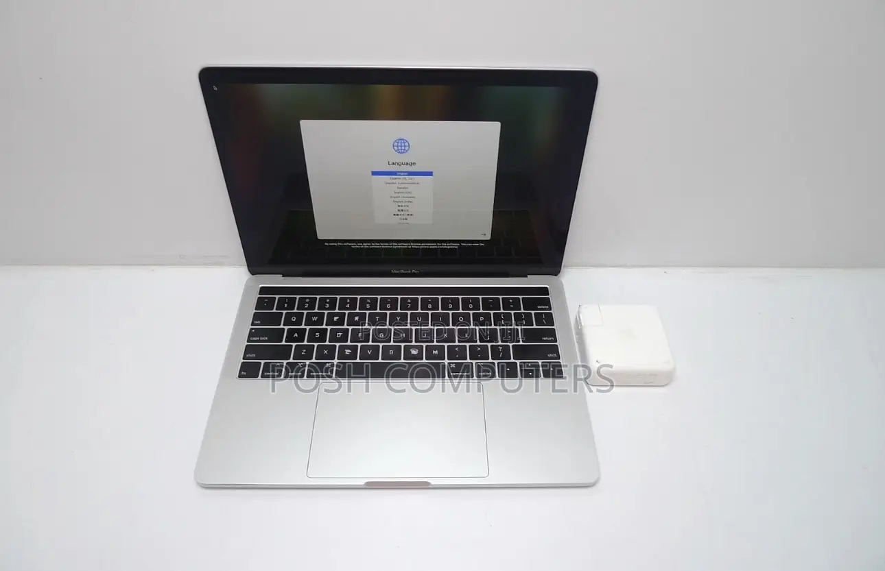 Laptop Apple MacBook Pro 2018 16GB Intel Core i5 SSD 256GB
