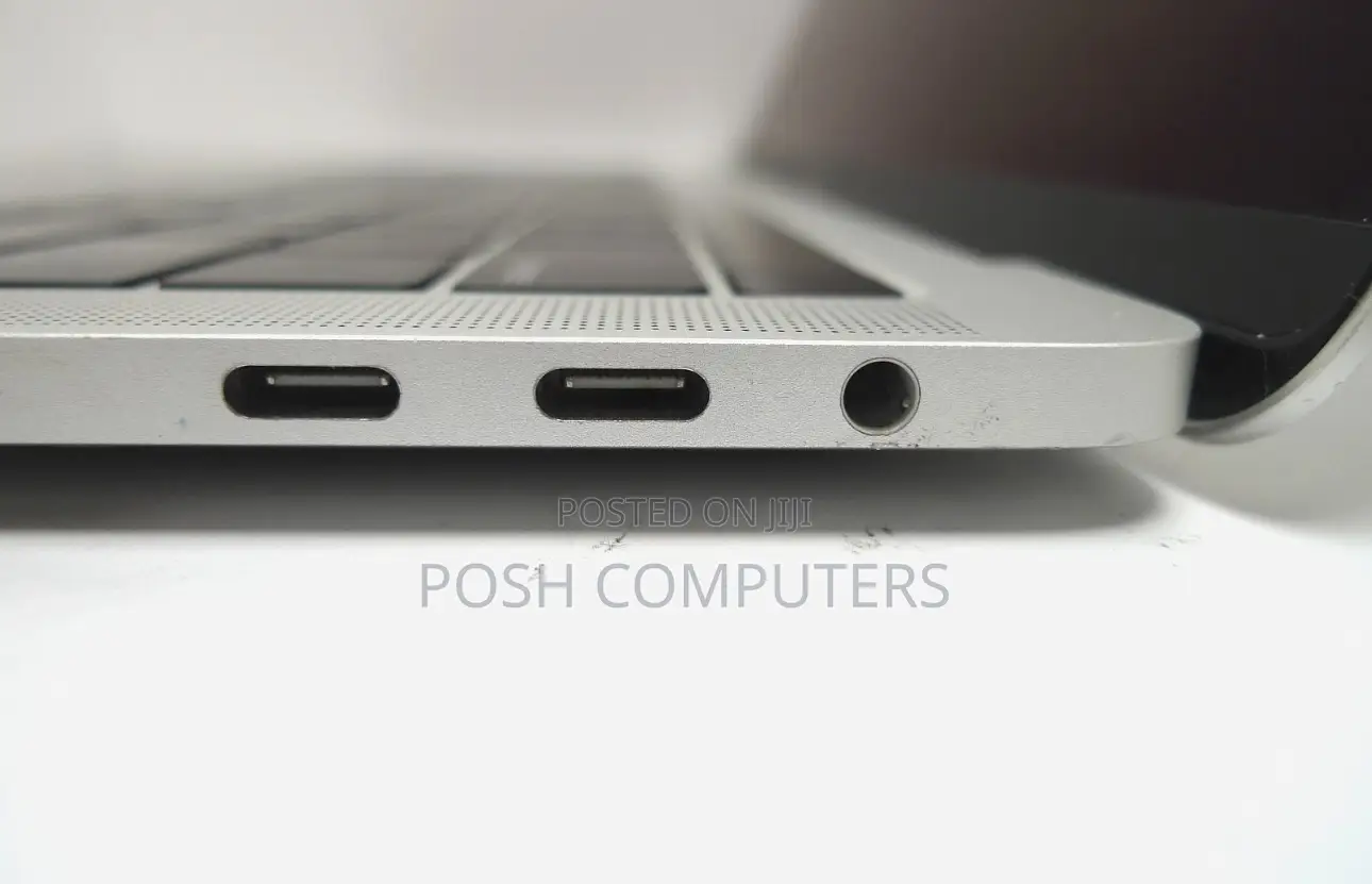 Laptop Apple MacBook Pro 2018 16GB Intel Core i5 SSD 256GB