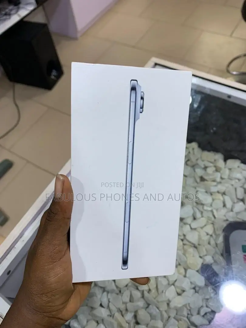 New Apple iPhone Air 256 GB Blue