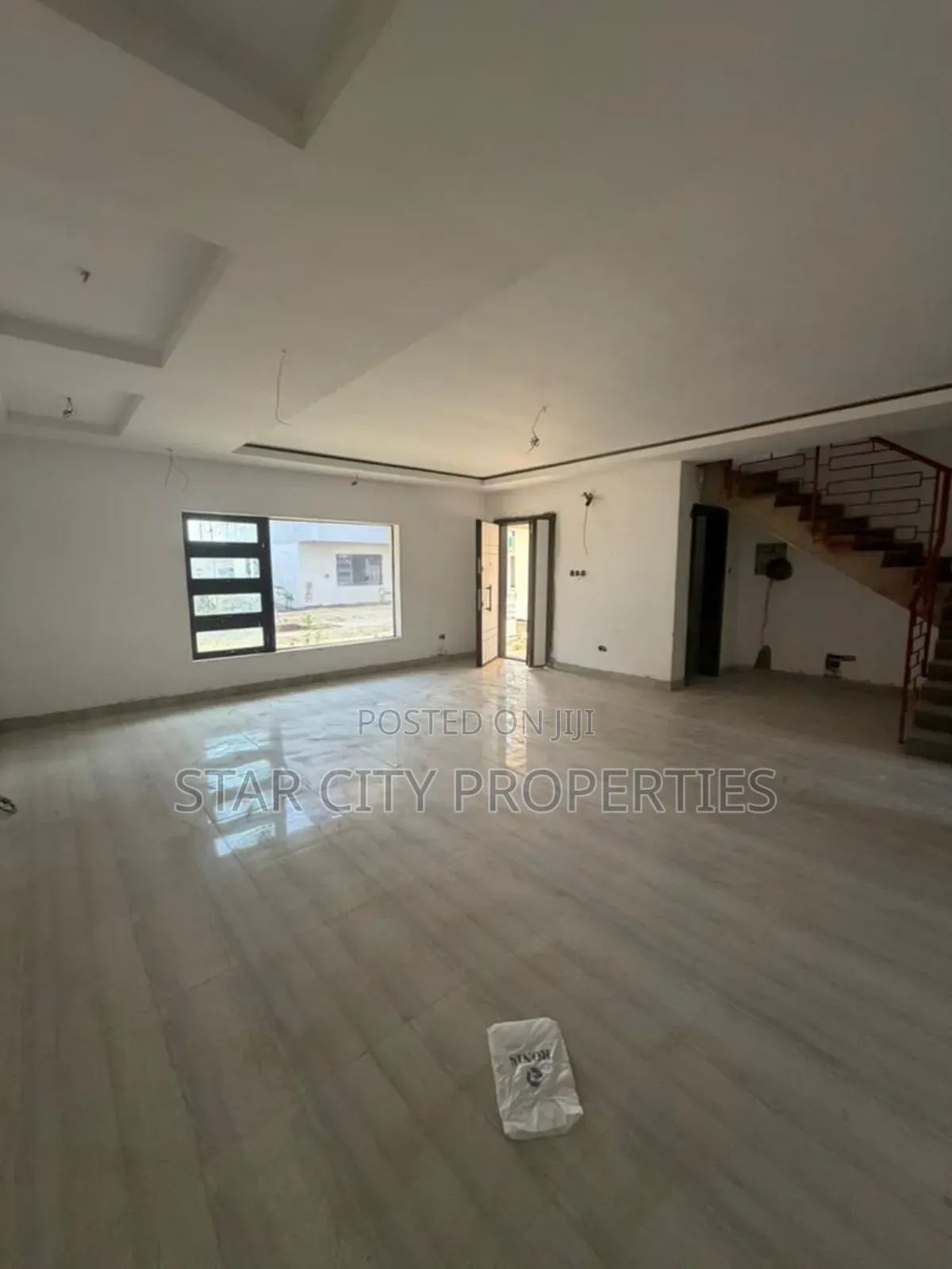 4bdrm Townhouse / Terrace in Mangrove, Ogudu Gra for rent