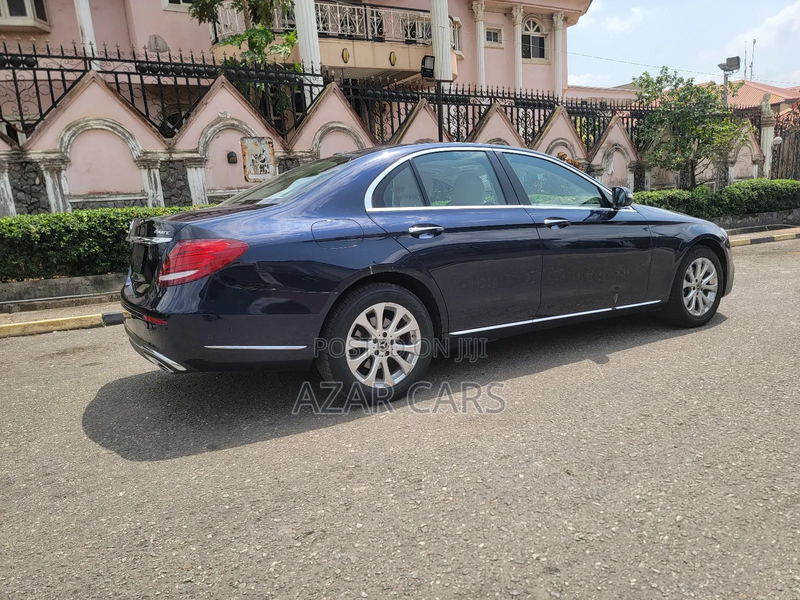 Mercedes-Benz E300 2018 Blue