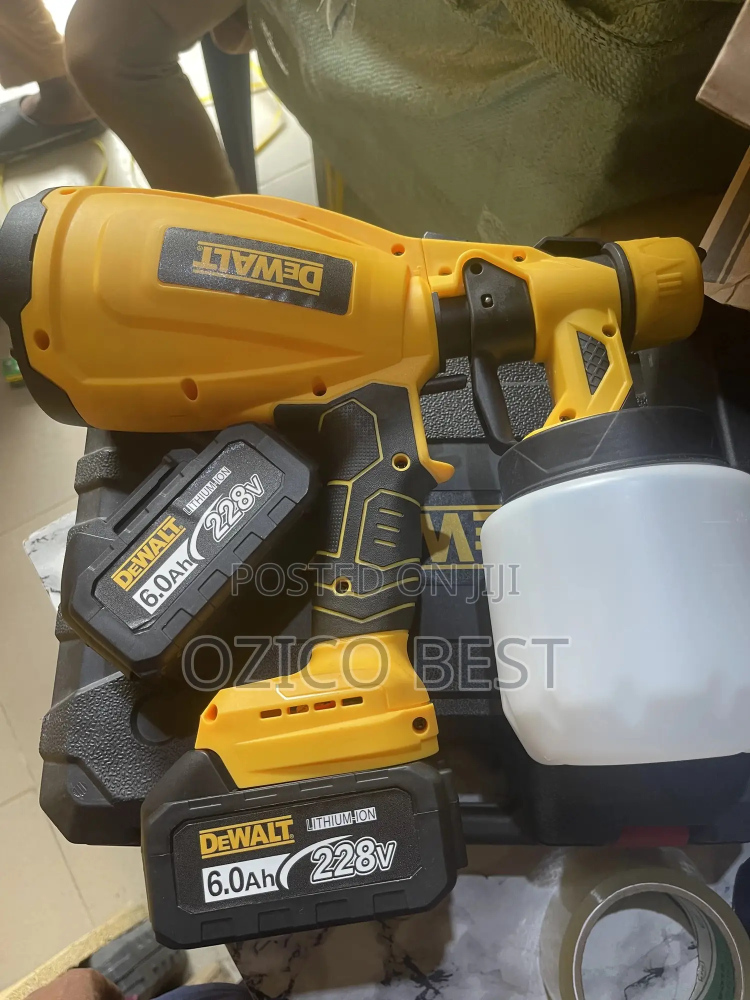 Dewalt Cordless Spray Gun Machine