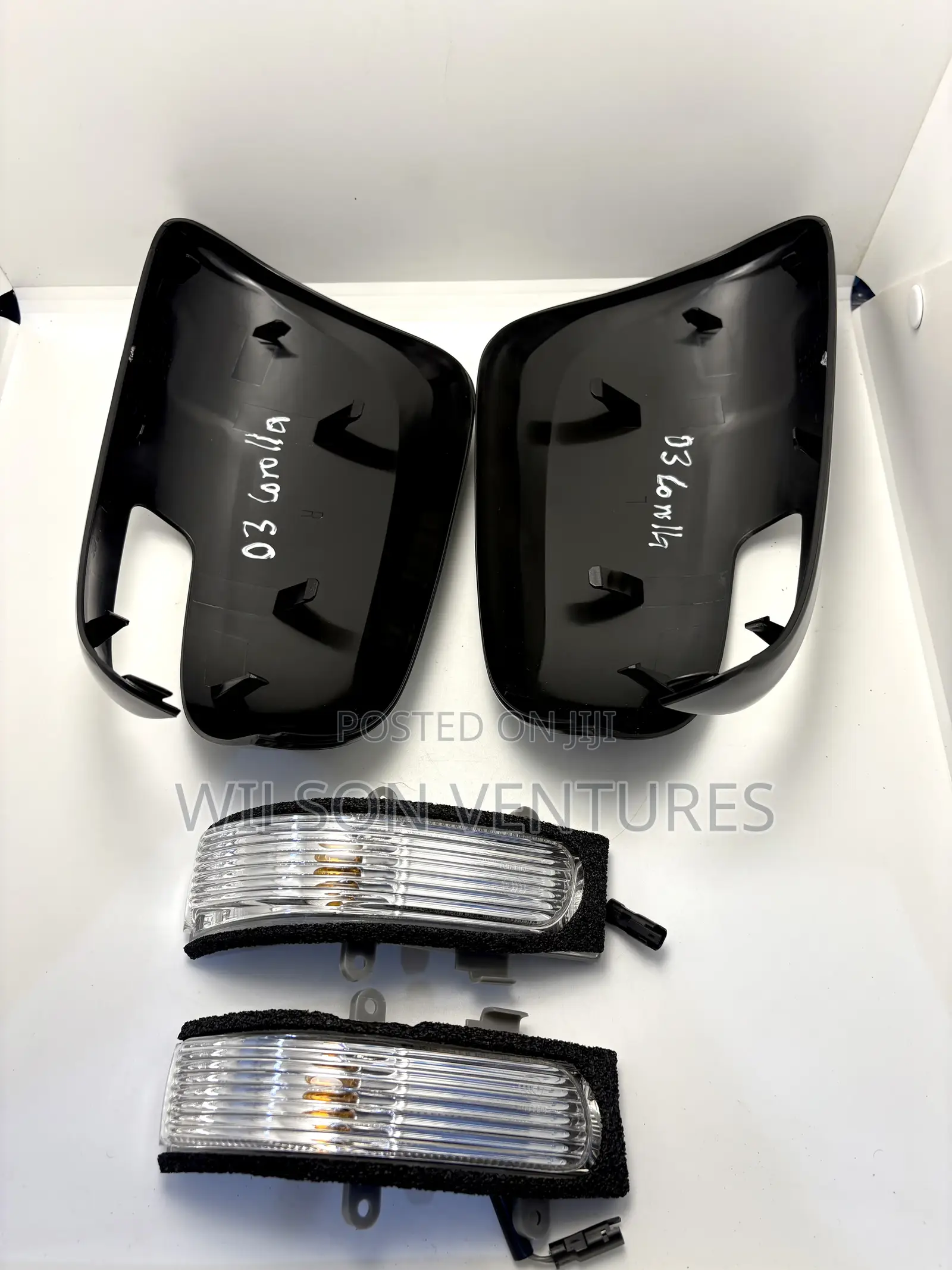 2003 Toyota Camry Side Mirror Cover With Pointer Light