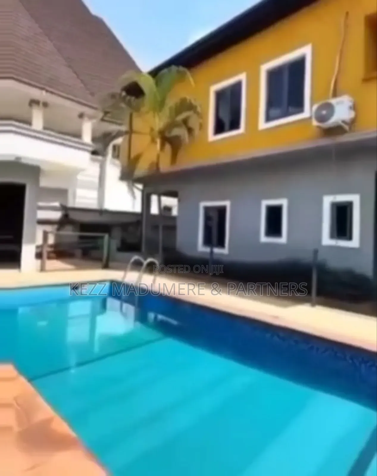 5bdrm Duplex in Gated Estate, for sale