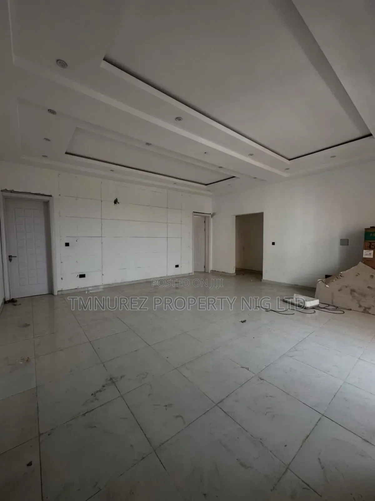 3bdrm Block of Flats in Lekki Phase1 for rent