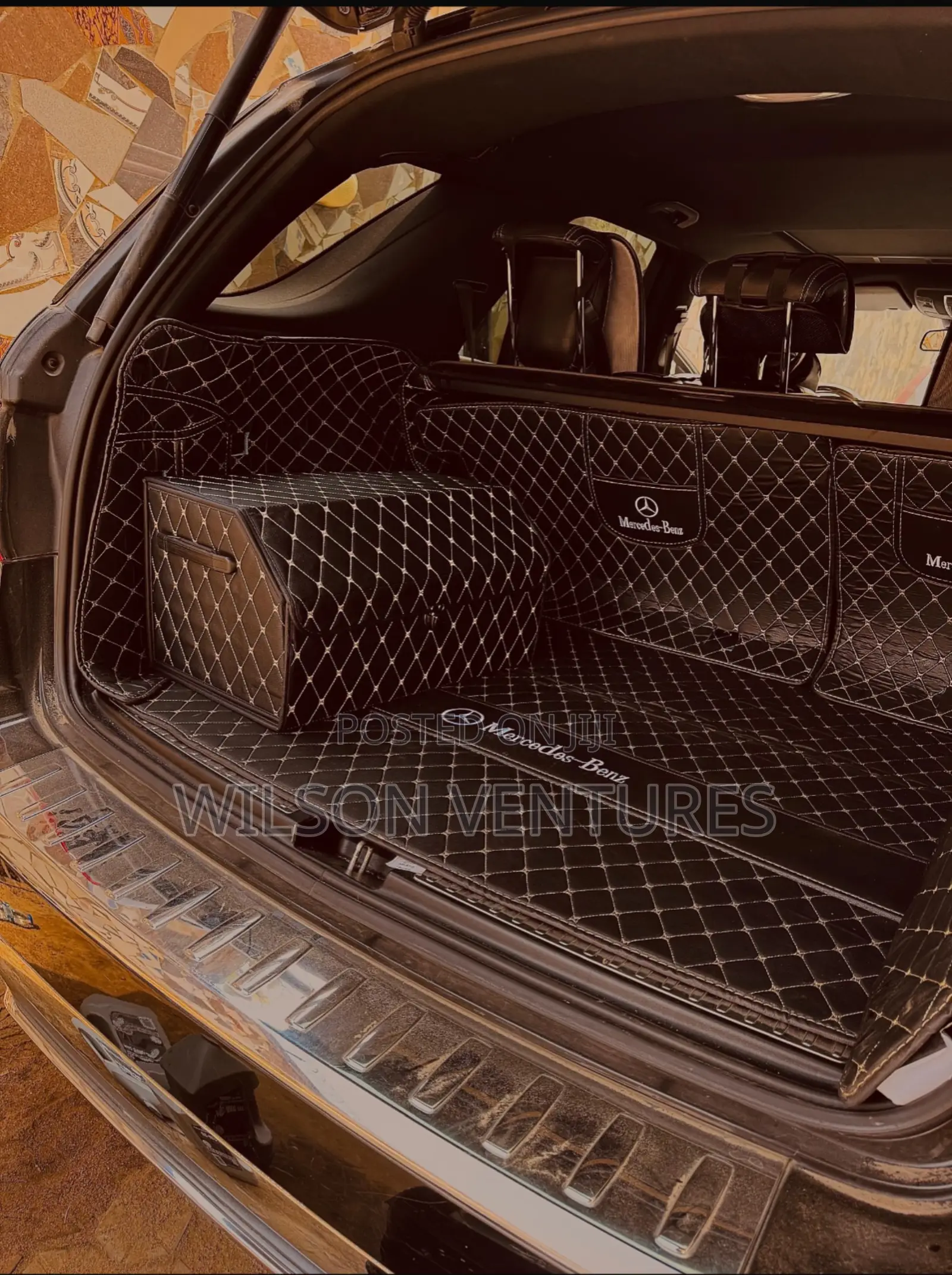 High Quality Car Booth Organizer