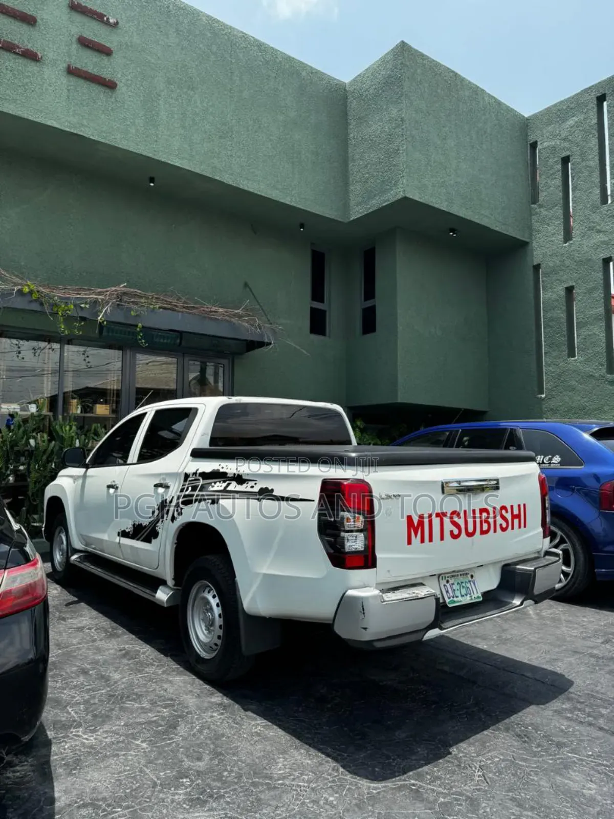 Hilux Body Sticker (Body Vinyl) and Pick Ups.