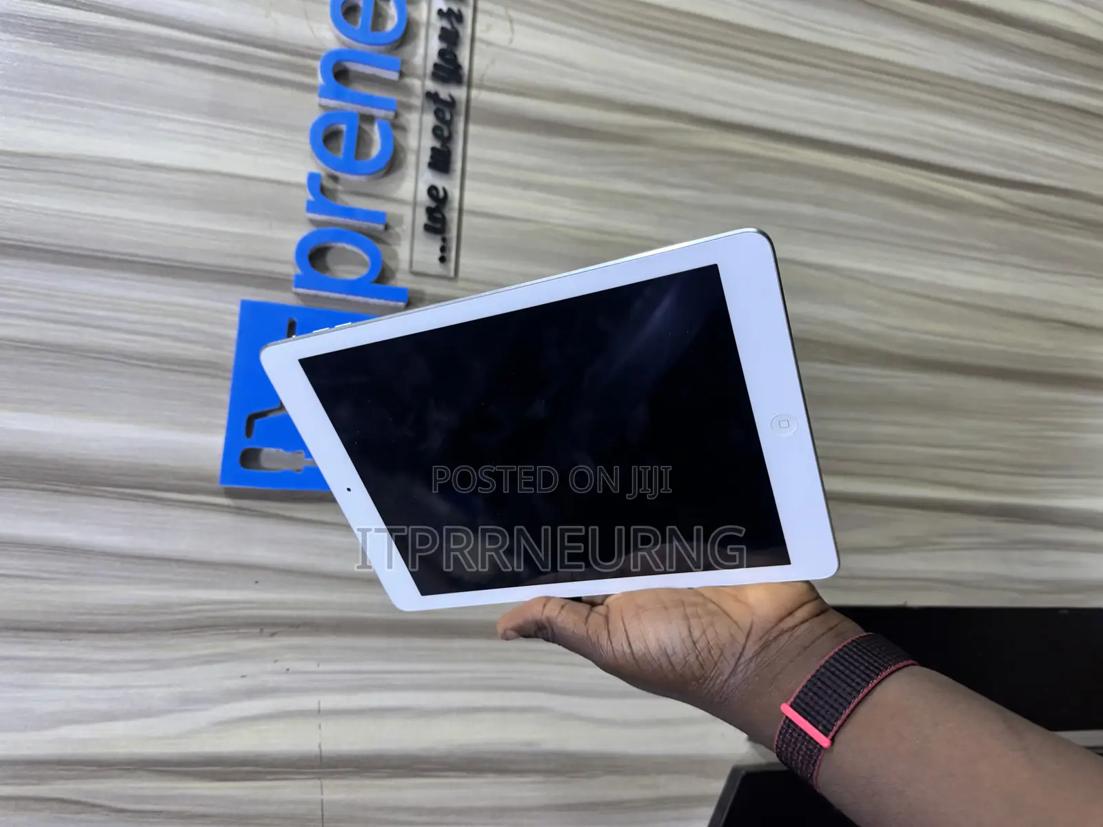 Apple iPad Air 16 GB Silver