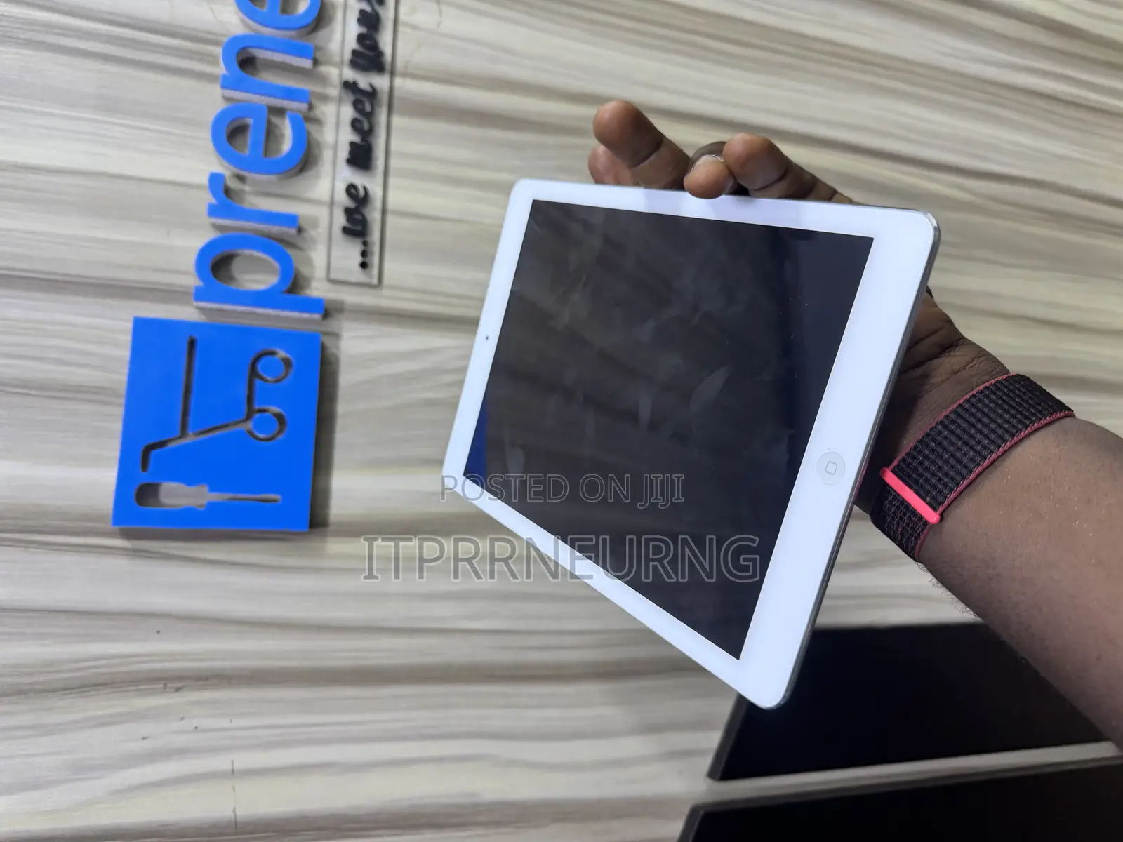 Apple iPad Air 16 GB Silver