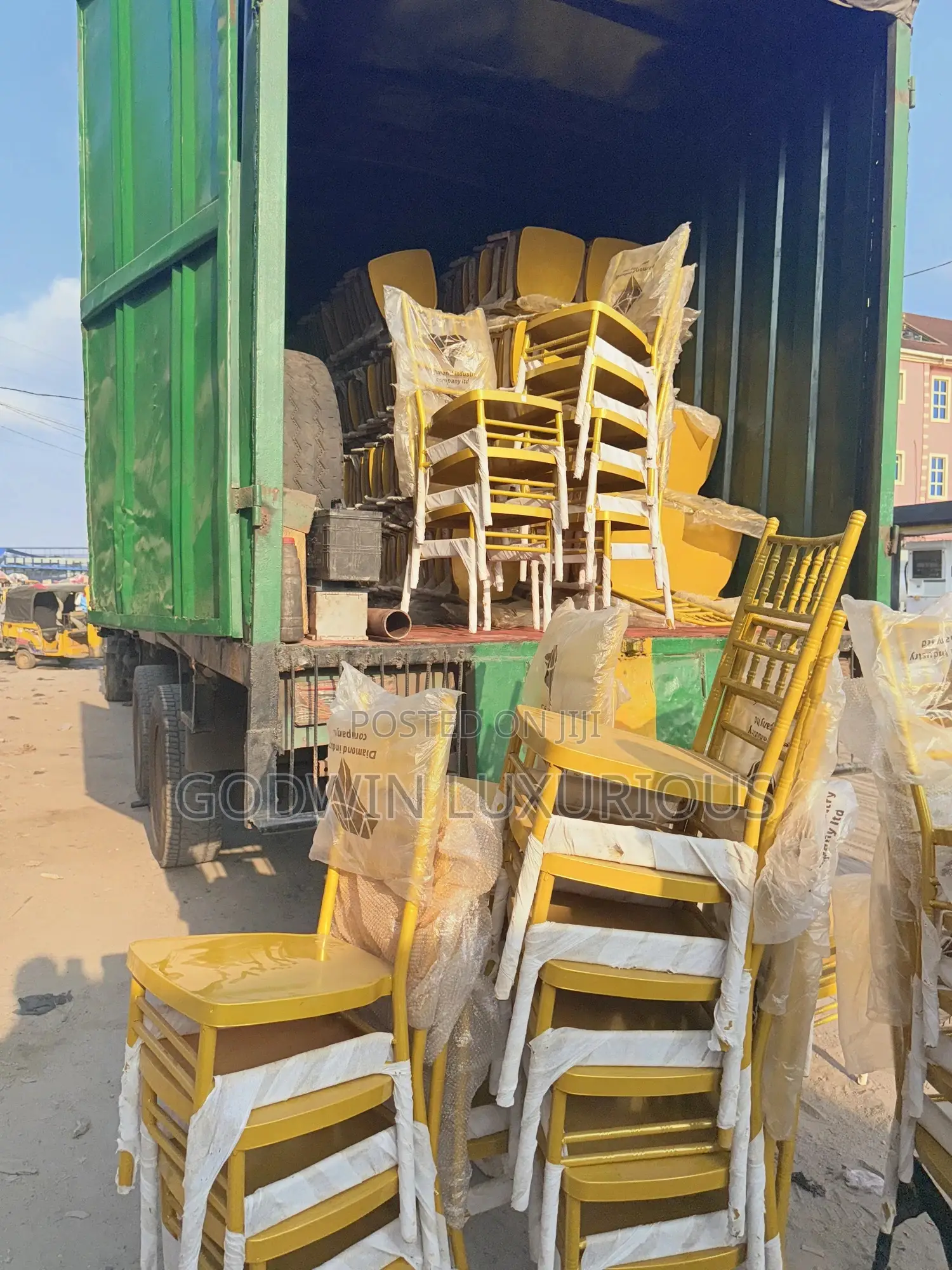 Chiavari Chairs