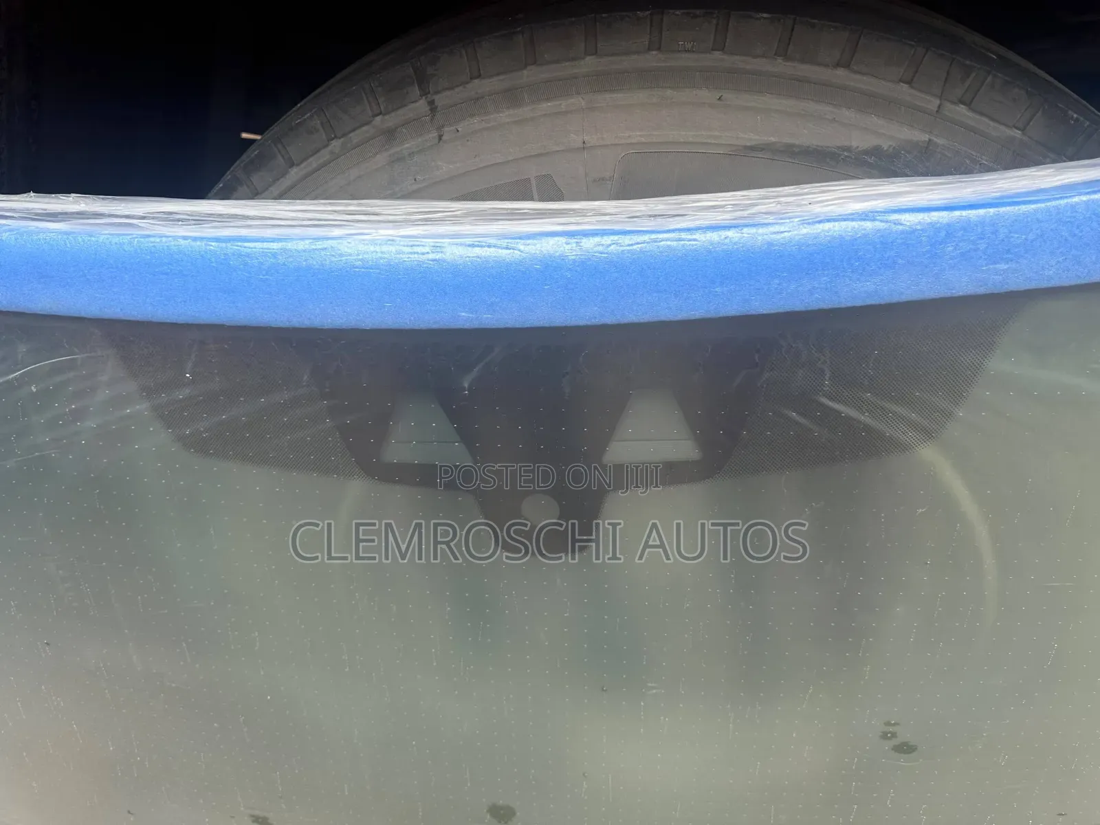 High Quality Certified Brand New Front Windscreen Rolls Royce Cullinan