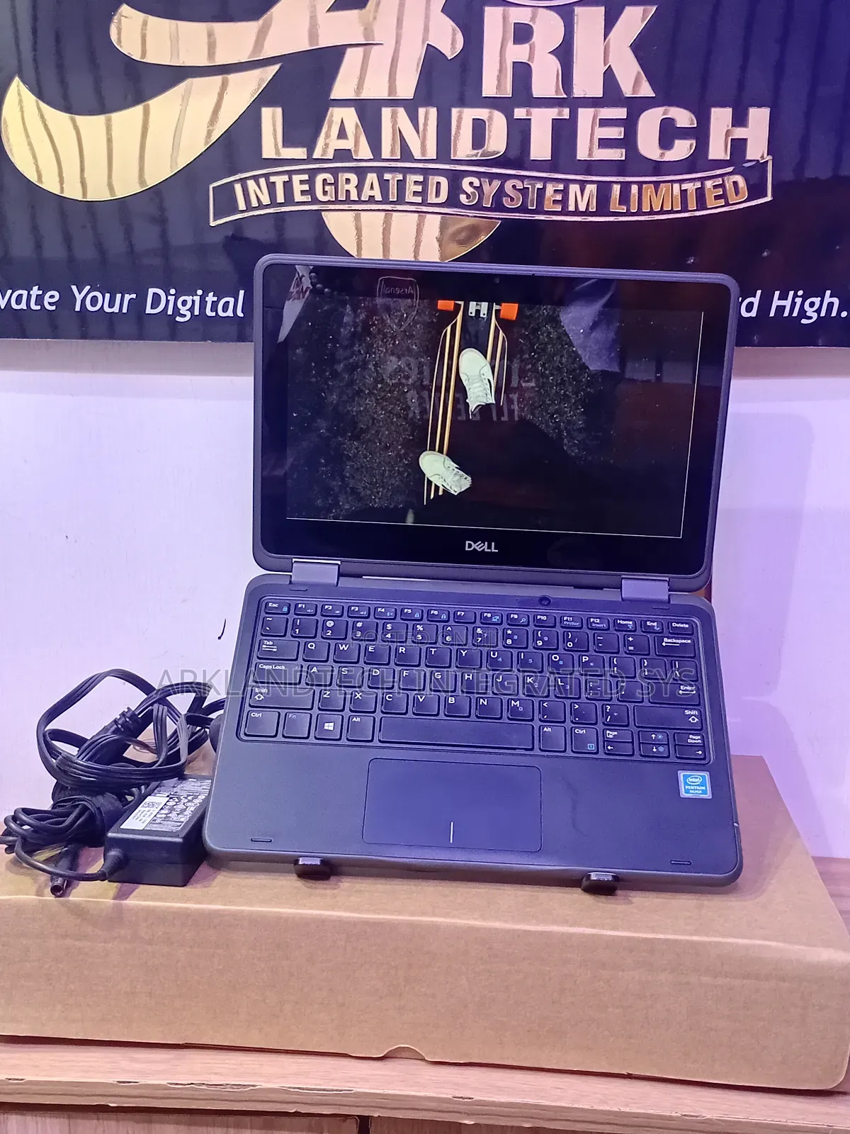 Laptop Dell Latitude 11 3180 8GB Intel Pentium SSD 256GB