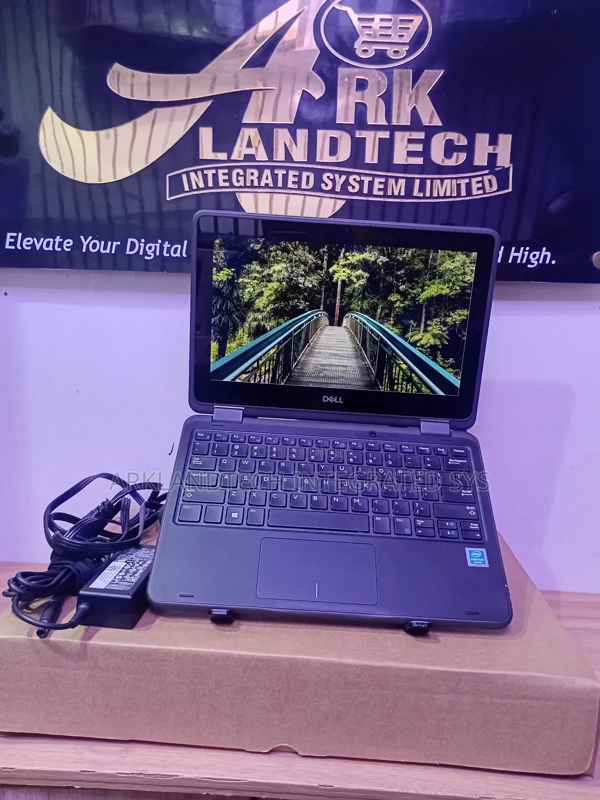 Laptop Dell Latitude 11 3189 8GB Intel Pentium SSD 256GB