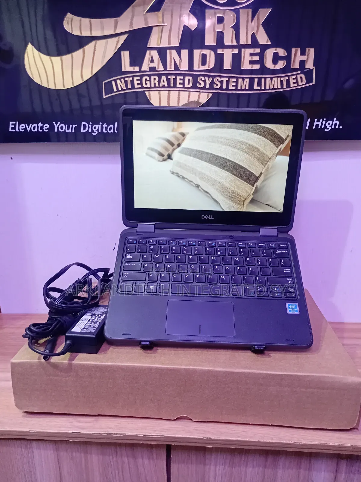 Laptop Dell Latitude 11 3190 8GB Intel Pentium SSD 256GB
