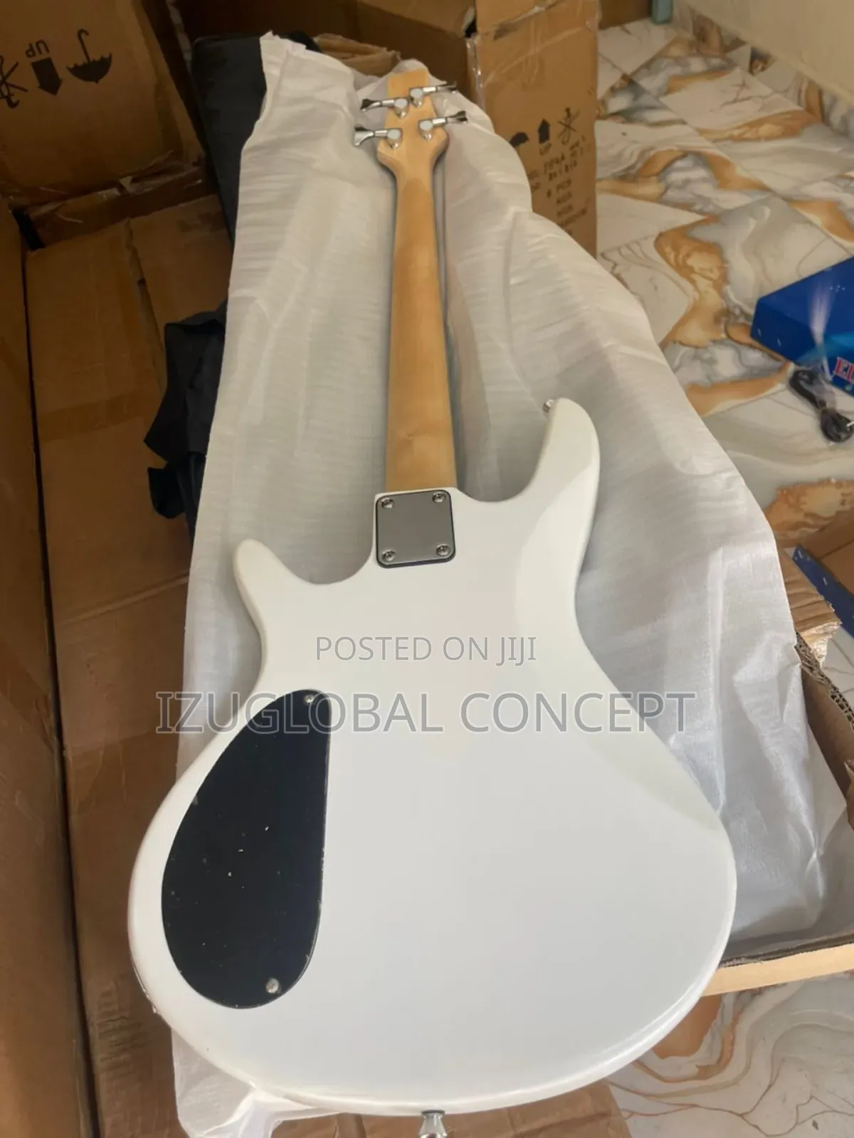 Professional 4strings Passive Guitar