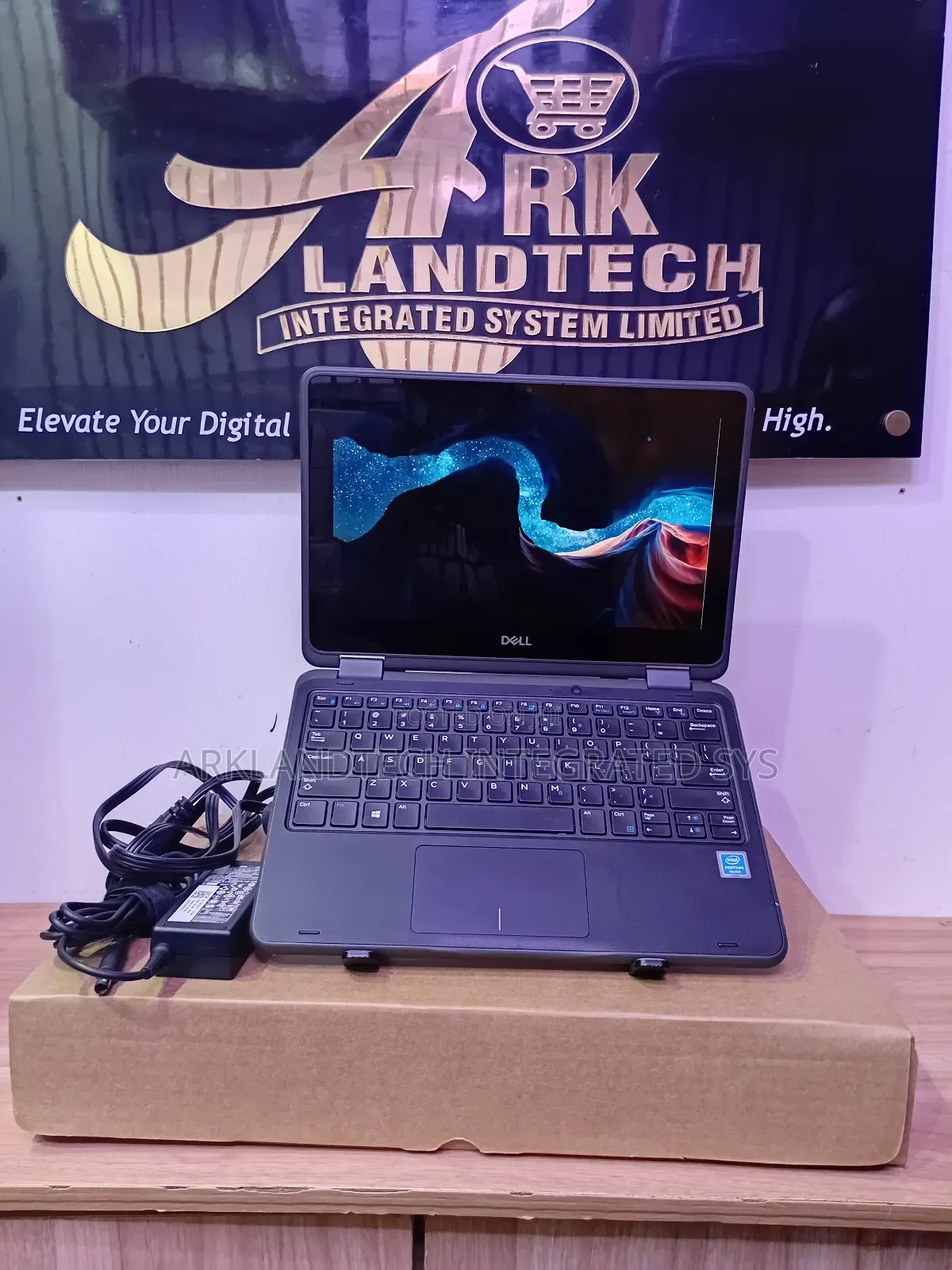 Laptop Dell Latitude 12 E5270 8GB Intel Pentium SSD 256GB