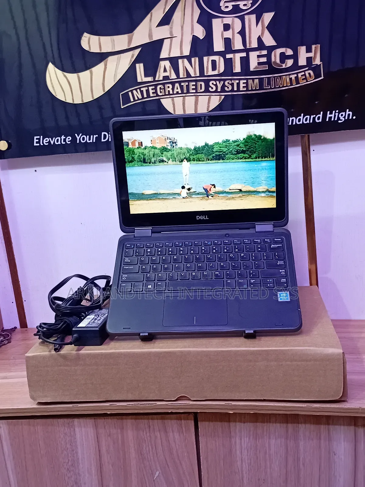 Laptop Dell Latitude 13 3000 8GB Intel Pentium SSD 256GB