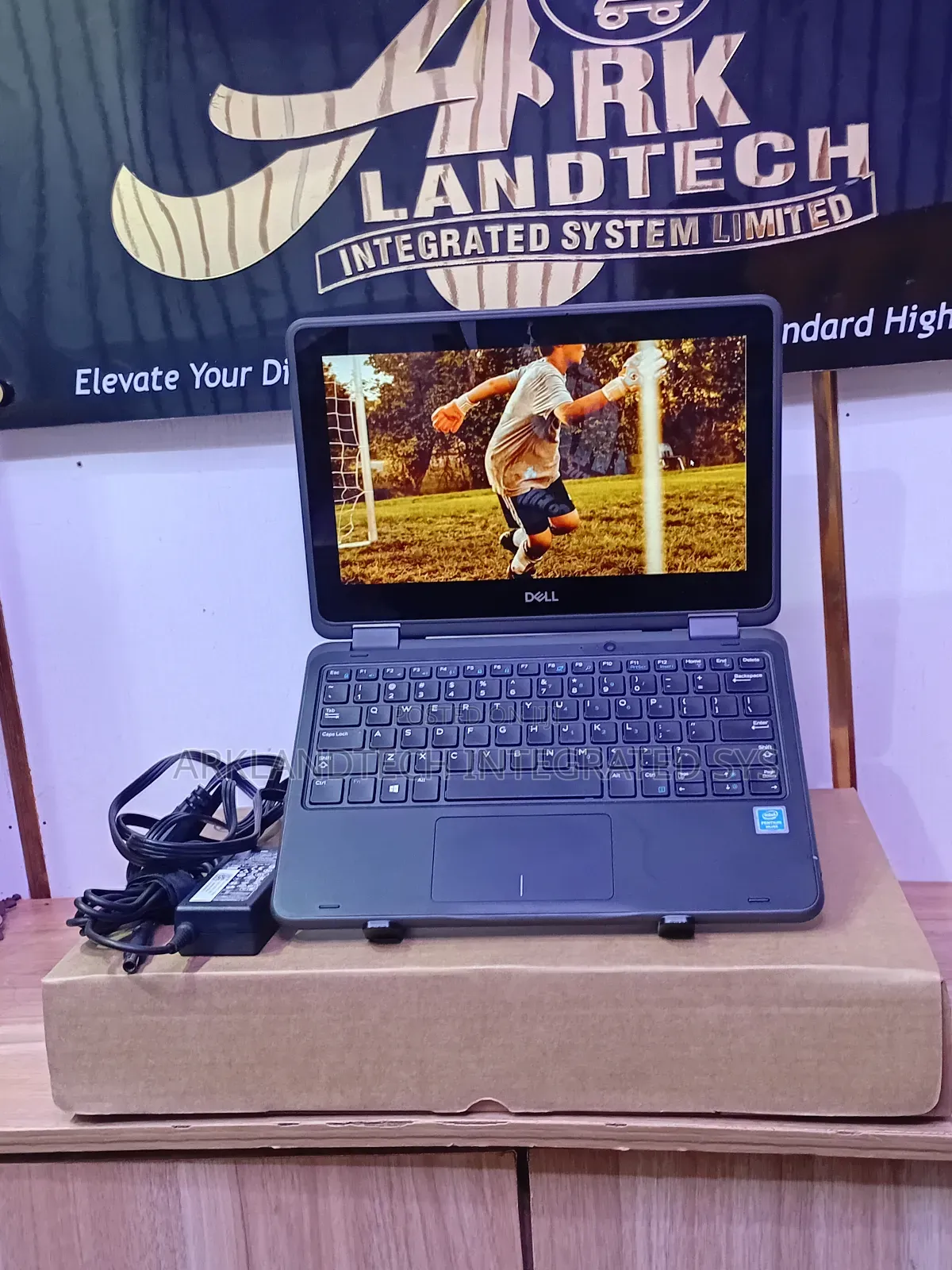 Laptop Dell Latitude 13 3000 8GB Intel Pentium SSD 256GB