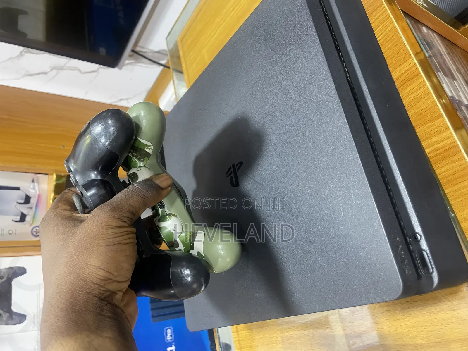 Clean Neat Ps4 Slim (Hacked)