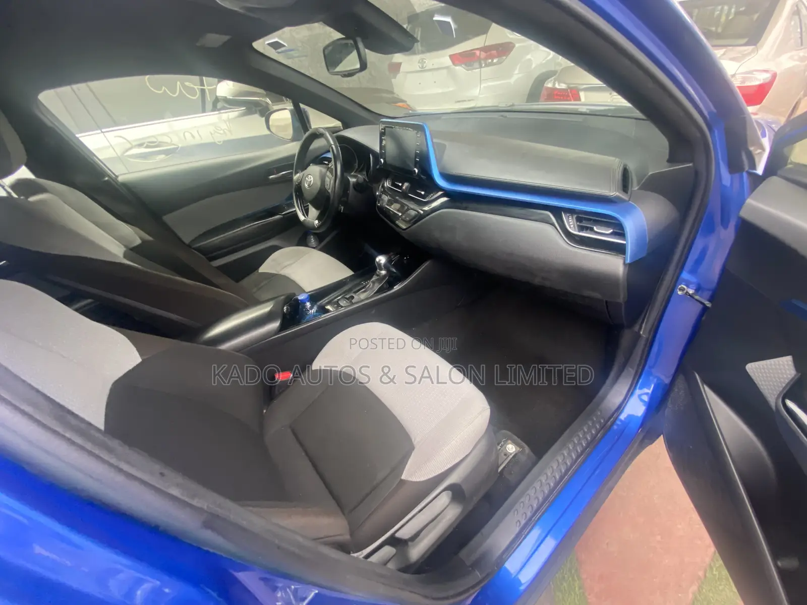 Toyota C-HR 2019 Blue