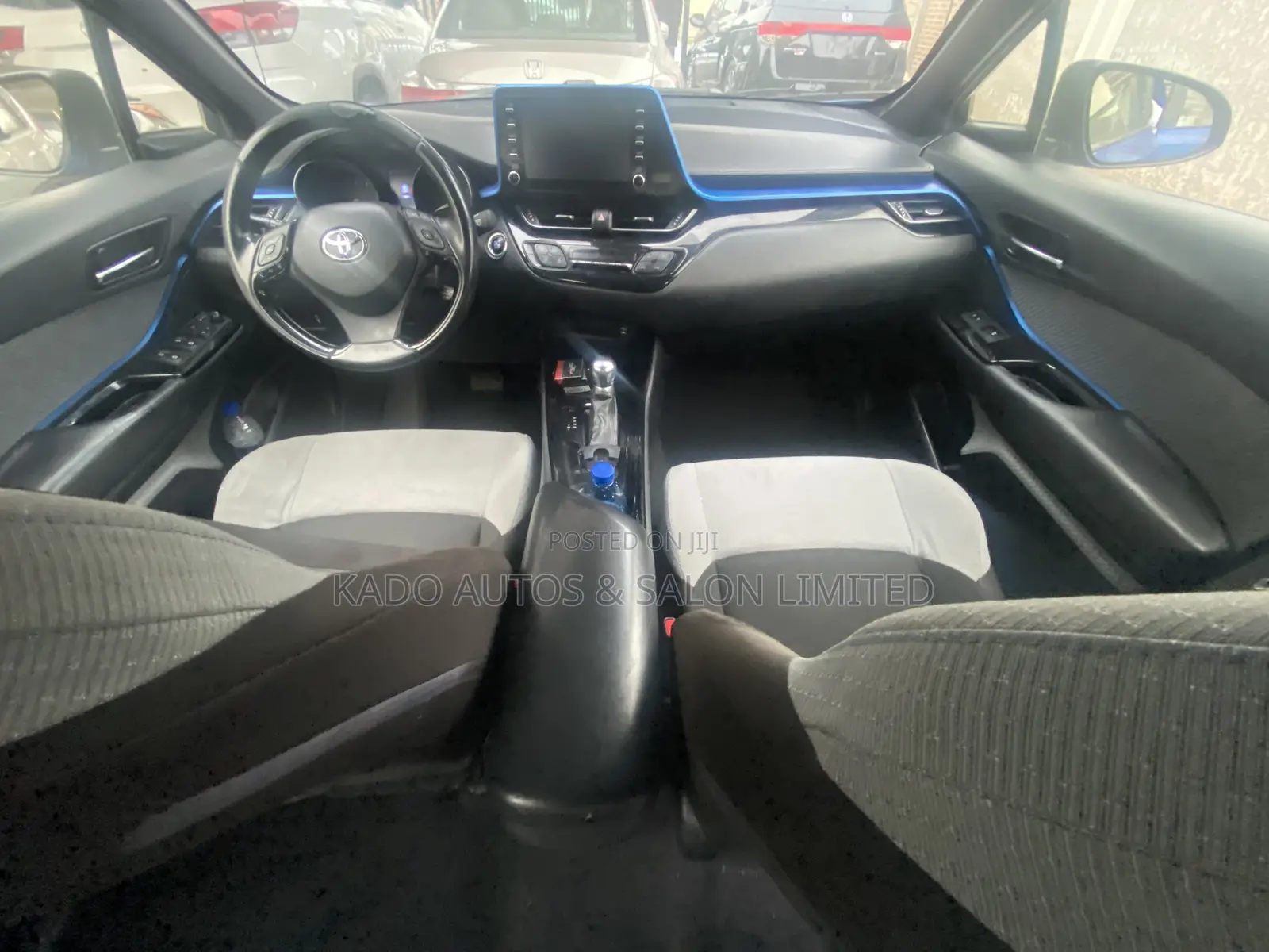 Toyota C-HR 2019 Blue