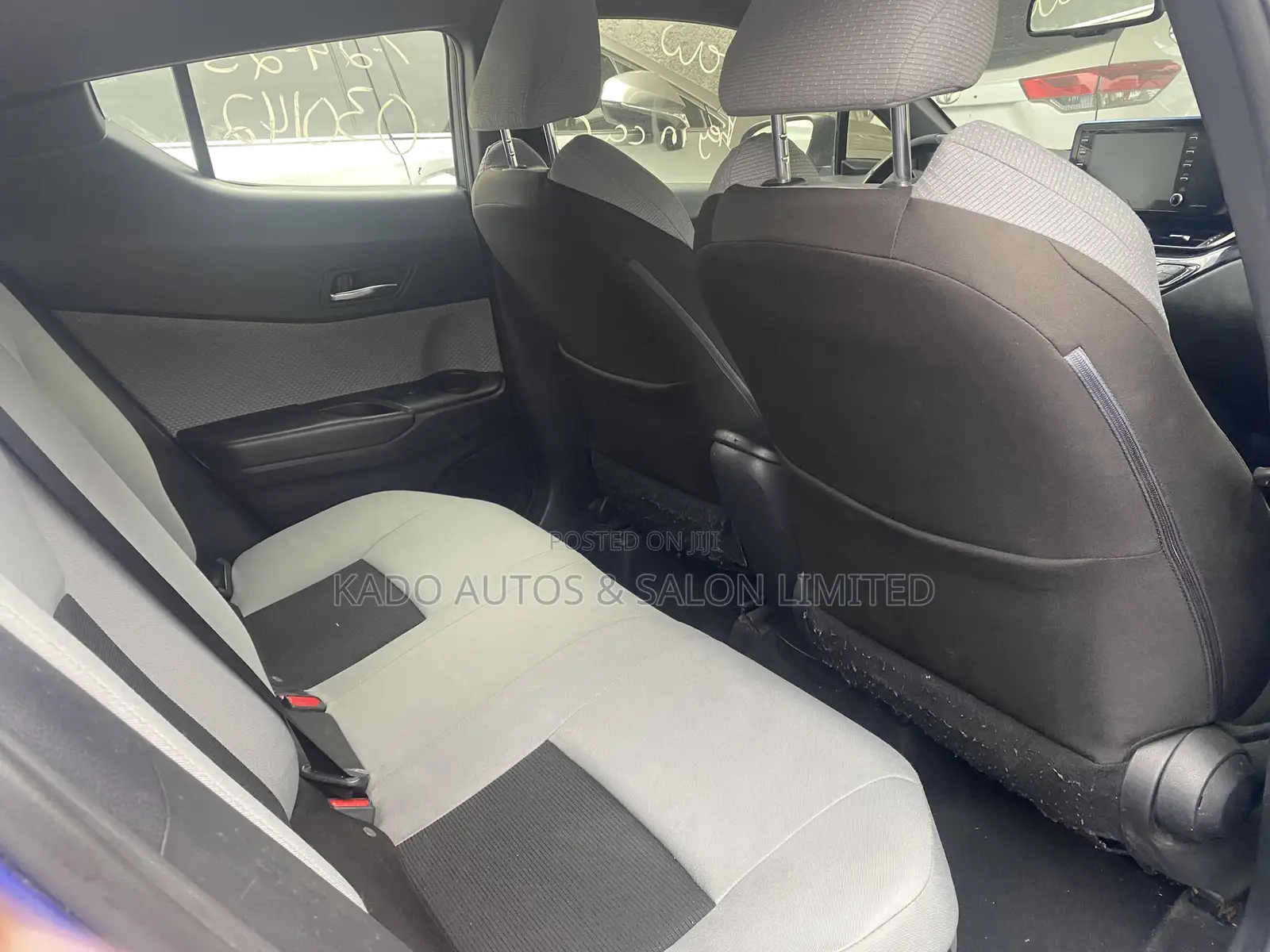 Toyota C-HR 2019 Blue