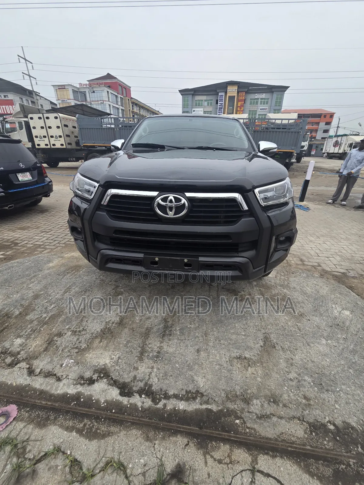 Toyota Hilux 2013 Black