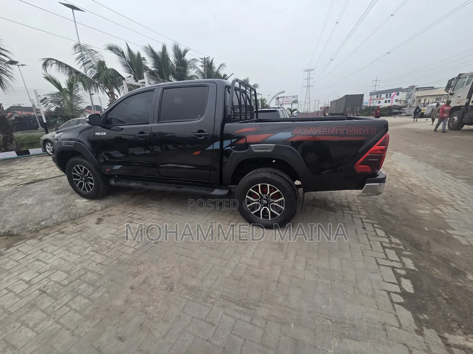 Toyota Hilux 2013 Black