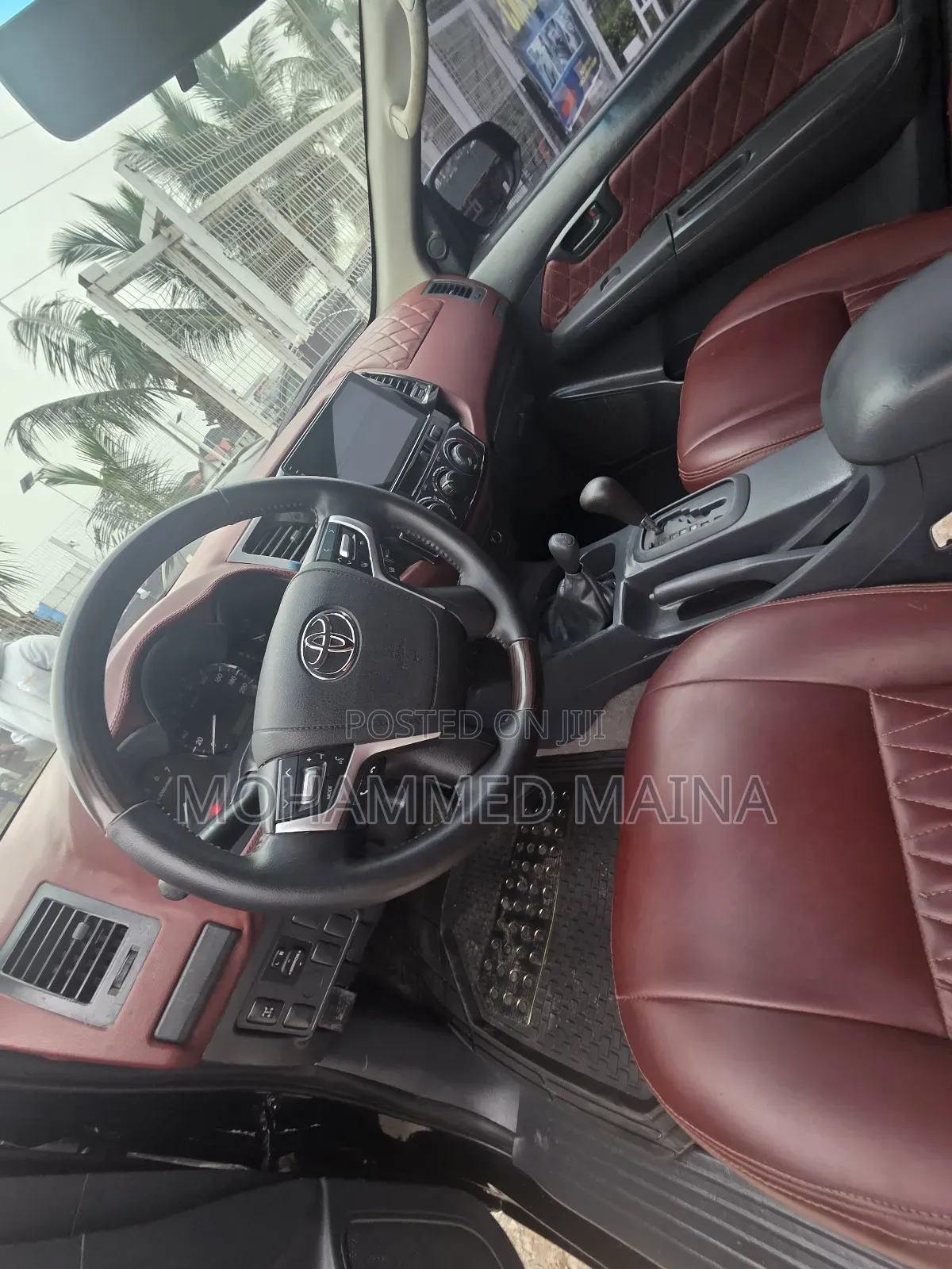 Toyota Hilux 2013 Black